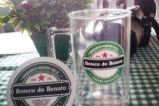 Caneca em acrílico com bolacha