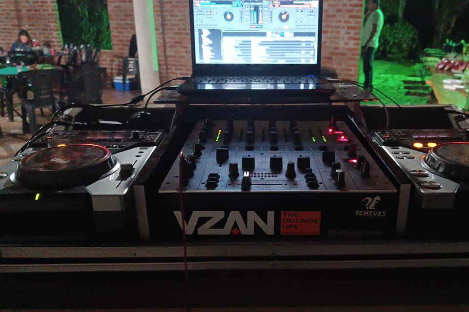 Dj