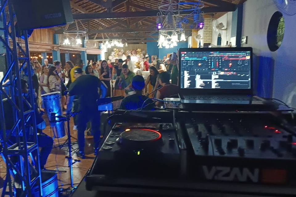 Dj