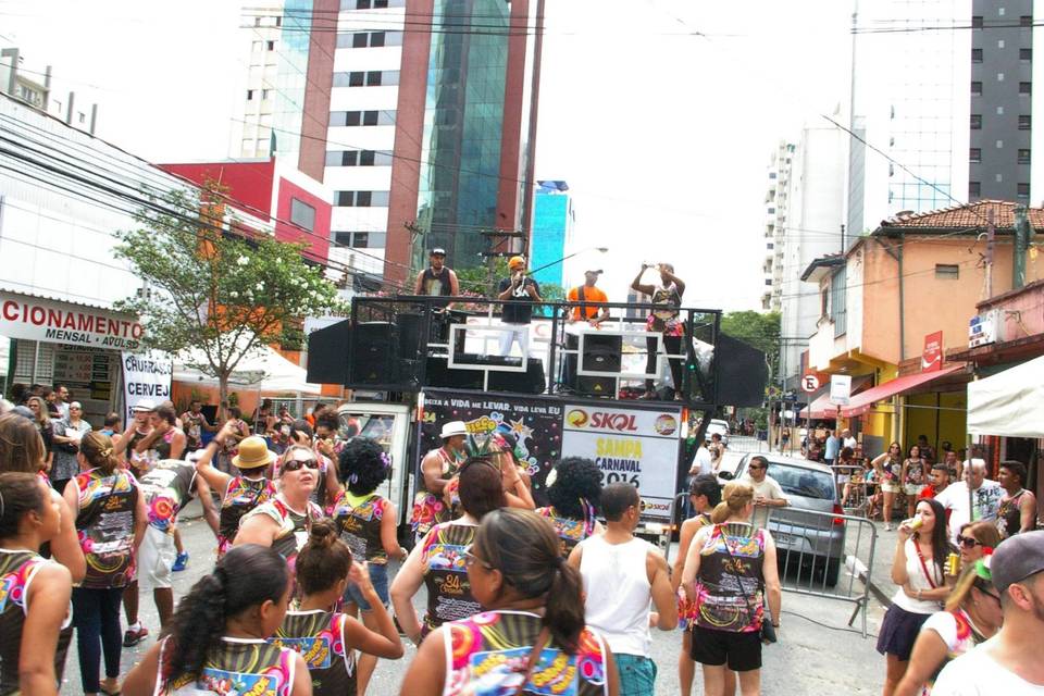 Samba-Axé-Dança-Shows