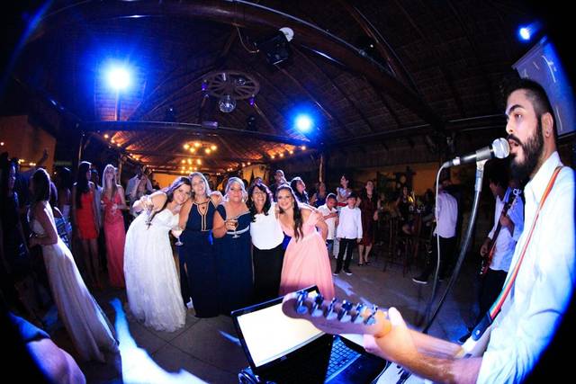 Alegria compartilhada