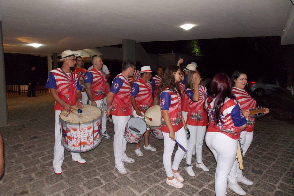 Equipe bateria locomotiva show