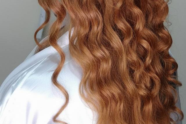 Laíse Nogueira - Maquiagem e Penteados