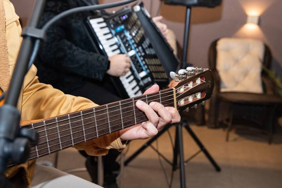Violão e Acordeon