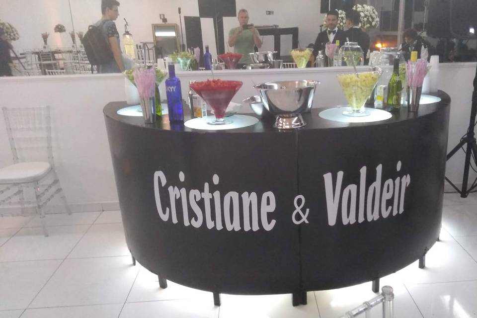 Bar 180° personalizado