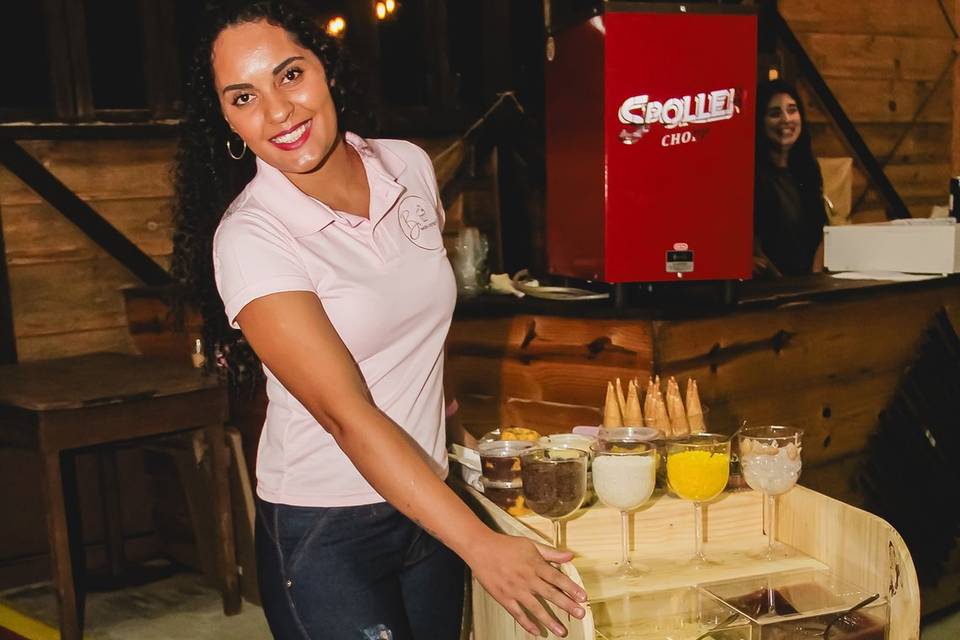 Bruna Maiara - Candy Cart