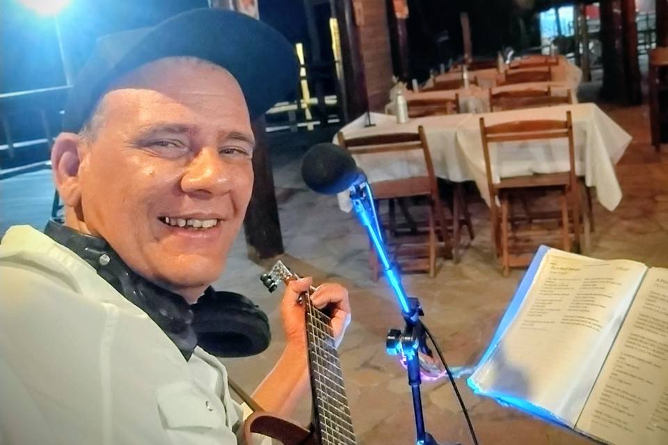 Voz e Violão. Casamento