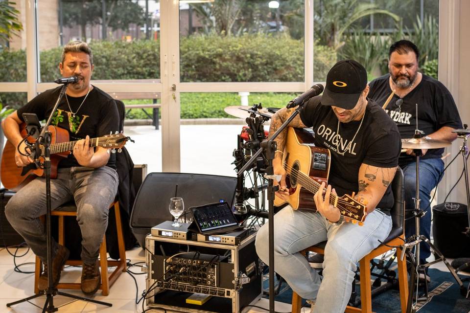 Carlos & Adriano - Dupla Sertaneja