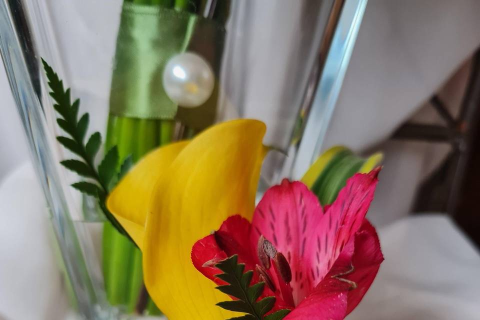 Boutonniere de Lapela