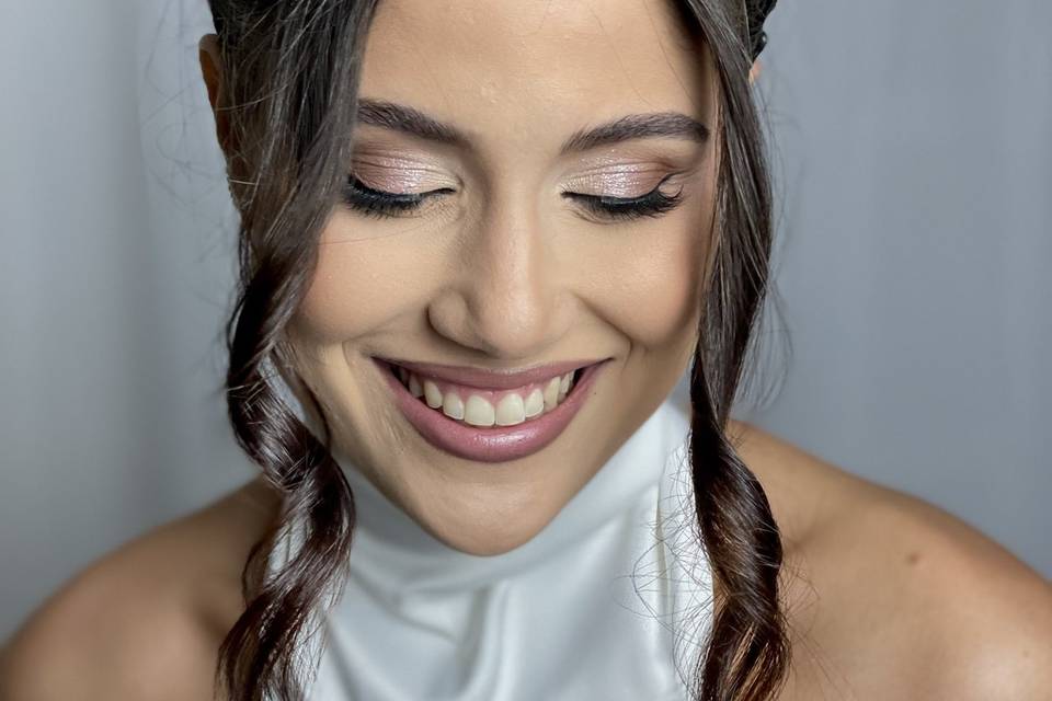 Thayná Cobo Makeup