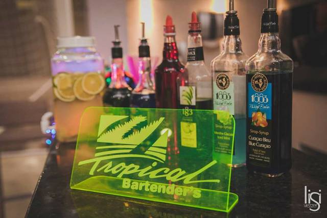 Tropical Bartenders