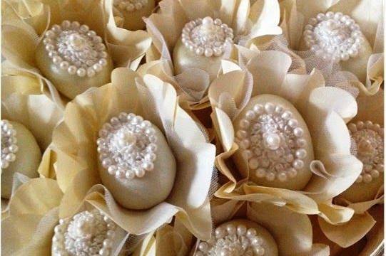 Bombons perolados de amendoas