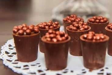 Doces belgas em copinhos