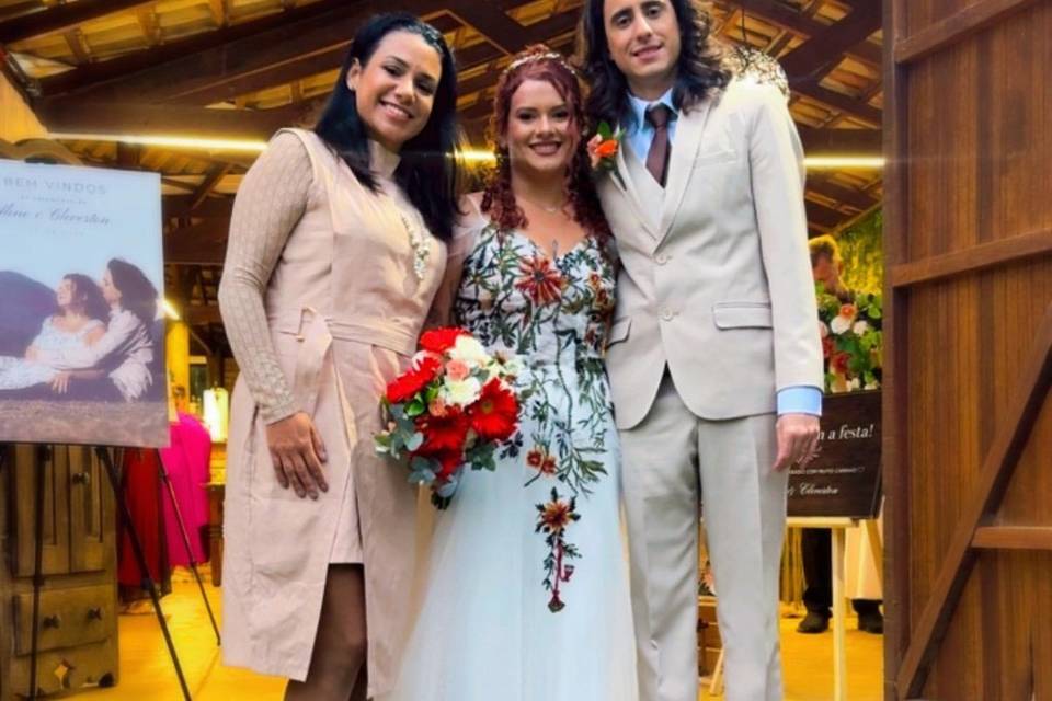Casal cheio de aventuras e par