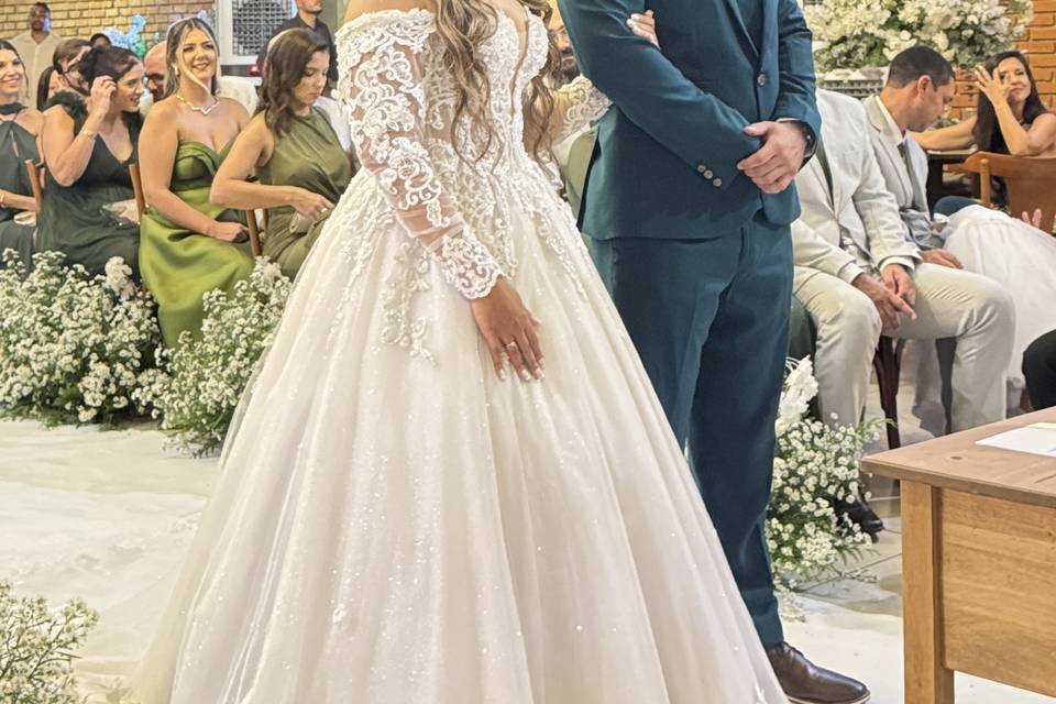 Casal no altar