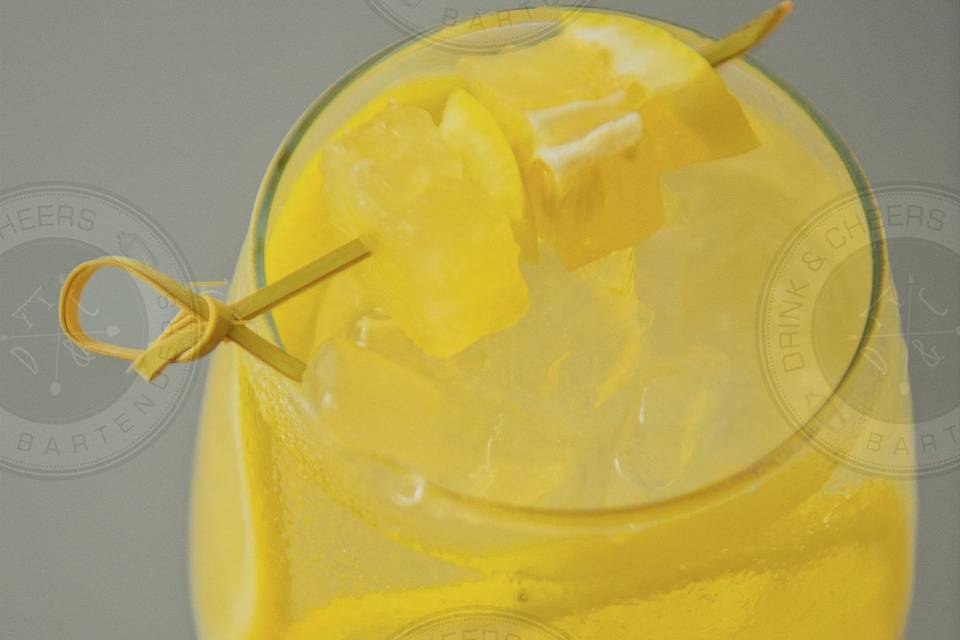 Limoncello Spritz