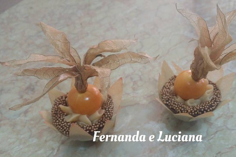 Physalis com Borda