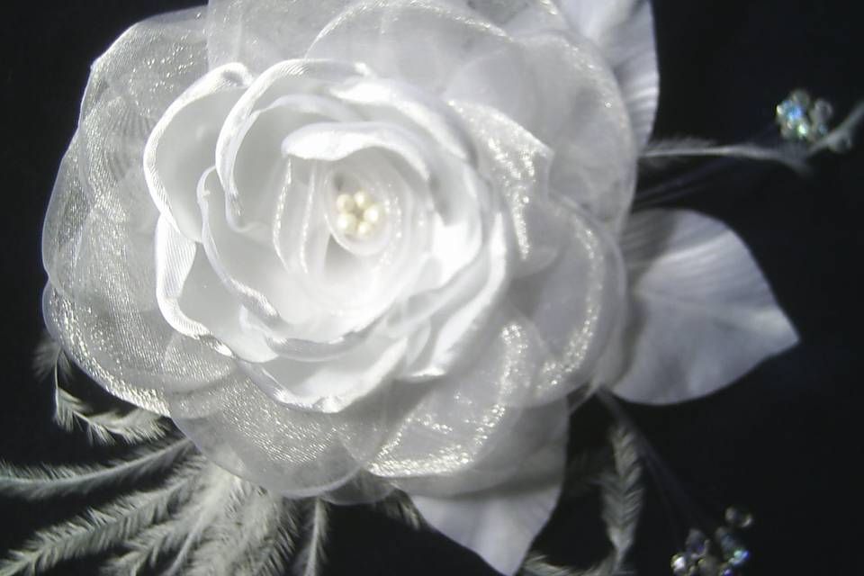 Flor organza cristal miolo cet