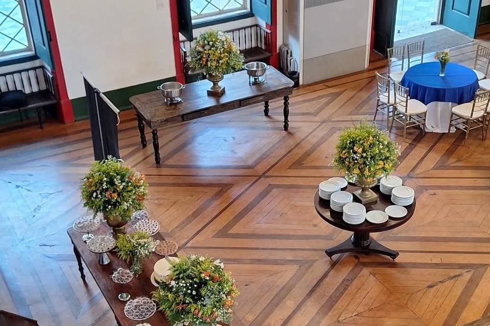 Buffet Lenne Magalhães