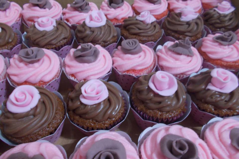 Cupcake rosa e marrom