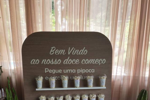 Totem de Pipoca Doce