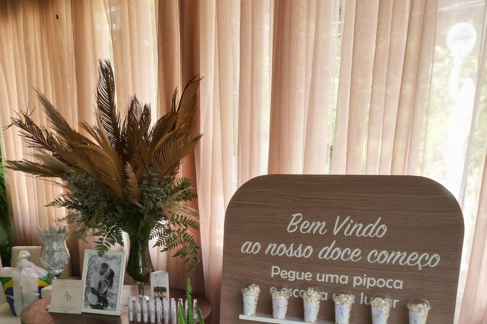 Totem de Pipoca Doce
