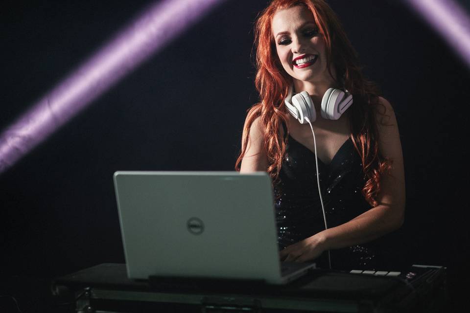 DJ Raquel Escobar