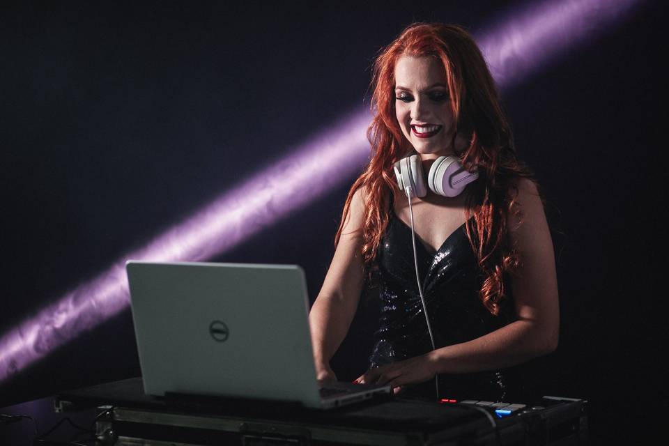 DJ Raquel Escobar