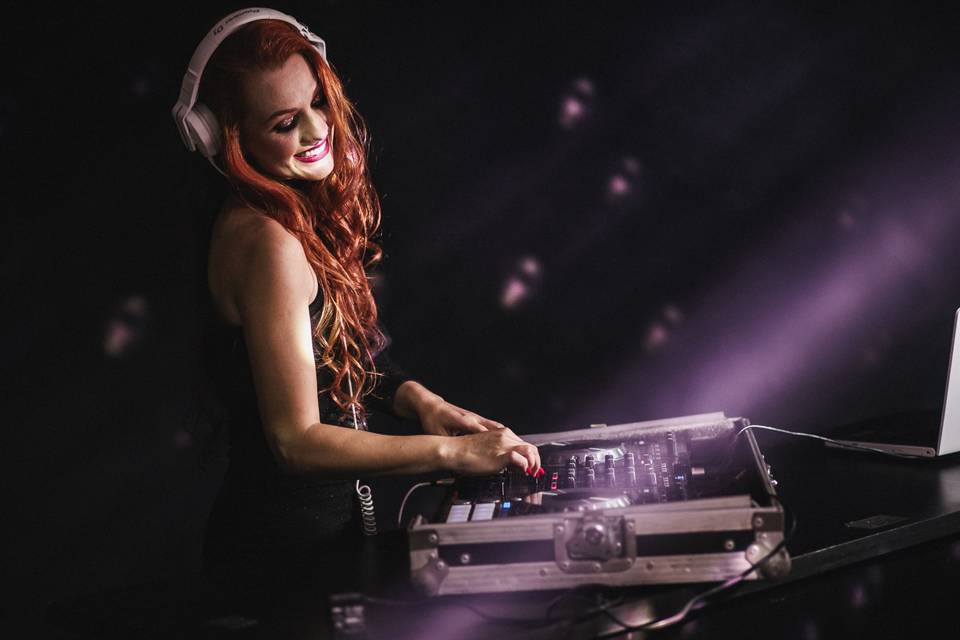 DJ Raquel Escobar