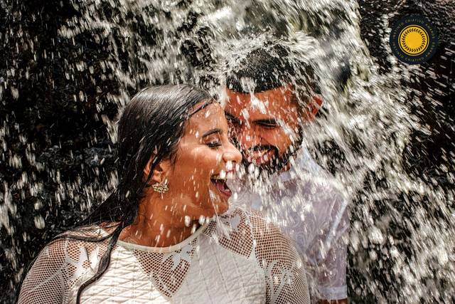 Risos, agua e amor.