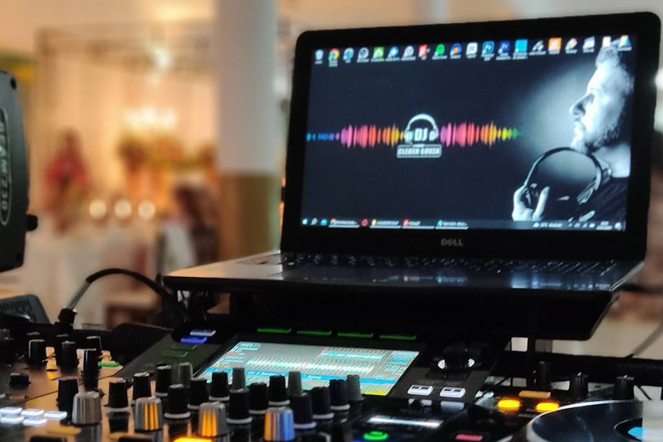 DJ Cleber Souza