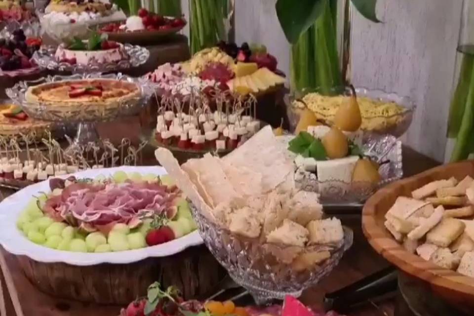 Buffet, grazing Tablet, Food