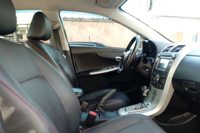 Interior corolla