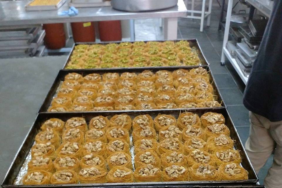 Faruk Doces Árabes