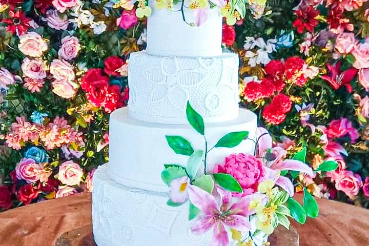 Bolo de Casamento com Flores