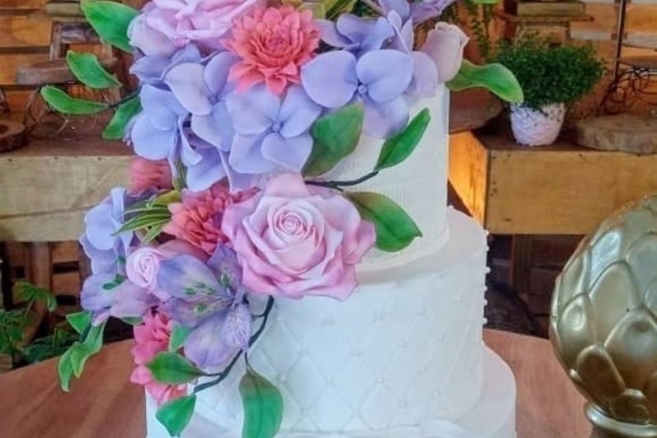 Bolo de Casamento Rafaella e A