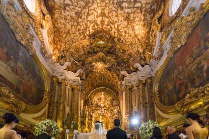 Na igreja