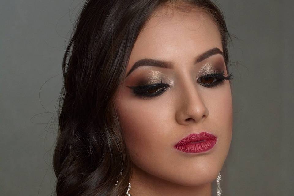 Mila Castro Make Up