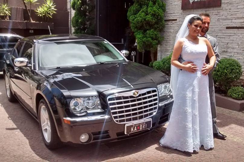 Chrysler 300C preto