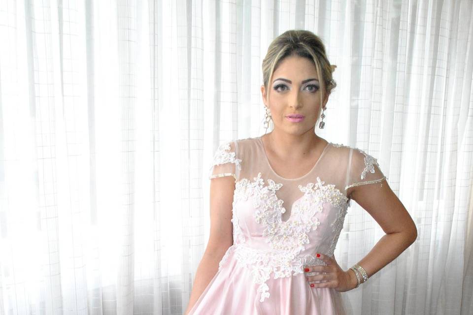 Vestido rosa bêbe