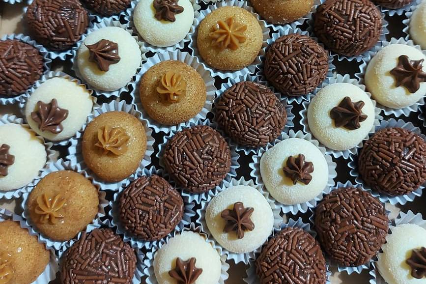 Brigadeiros diversos