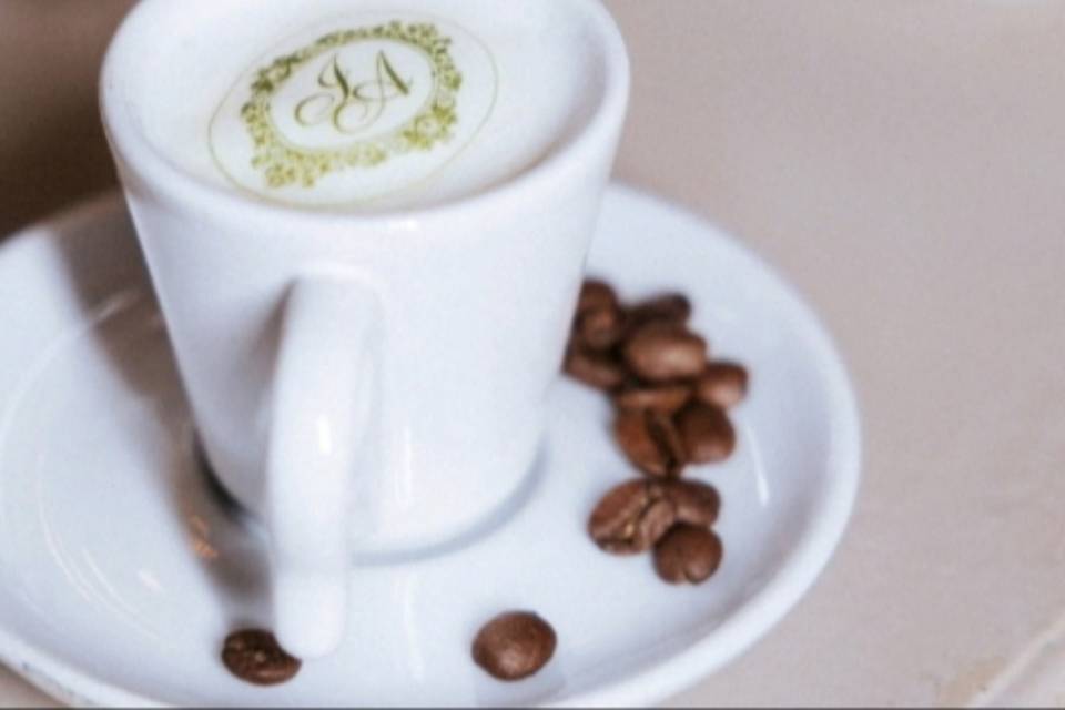 Cafés personalizados com topo