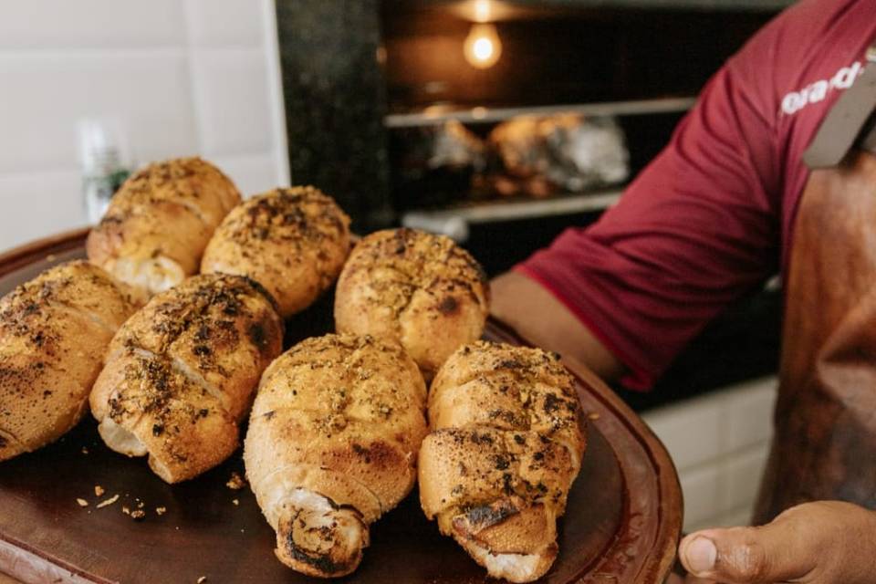 Pao de sal temeprado e grelhad