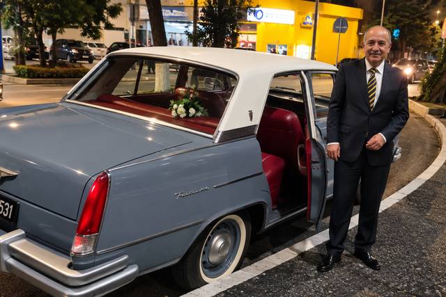 Carro Luxuoso