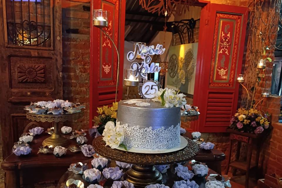 Mesa de bolo decorada