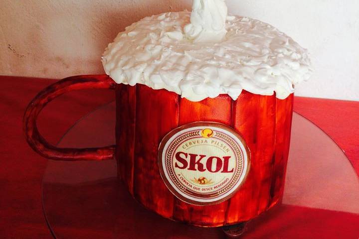 Bolo Caneca Skol