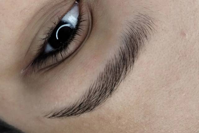 Design de sobrancelhas