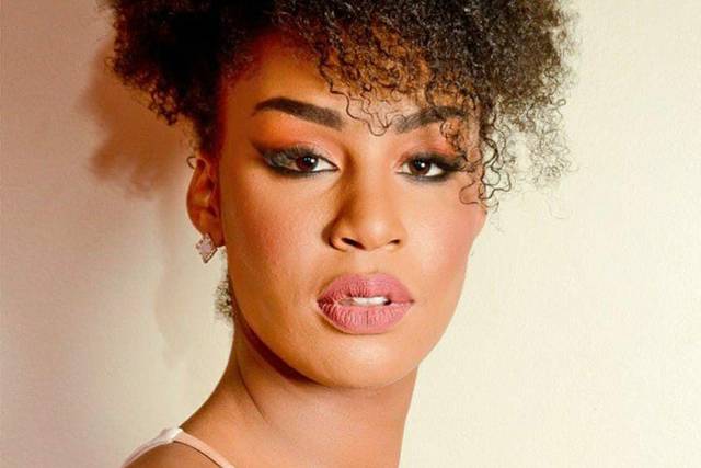Denise Fernandes Makeup & Hair