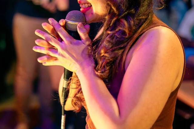 Cantora Gabriela Gaspar