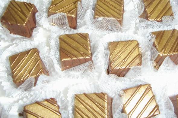 Bombons dourado de nozes